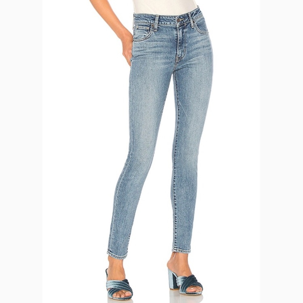 Levi’s 721 high rise jean